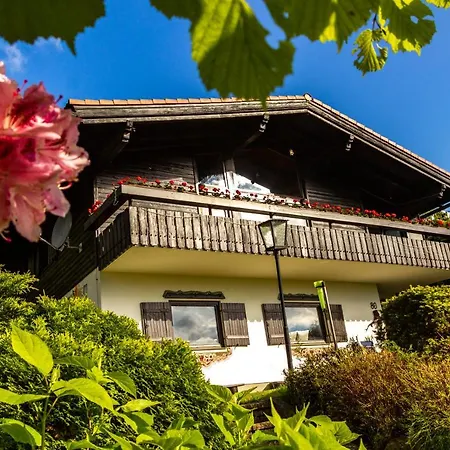 Schoenblick Apartament *