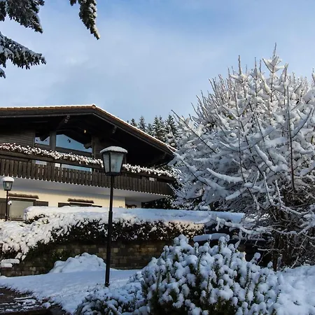 Schoenblick 公寓 *